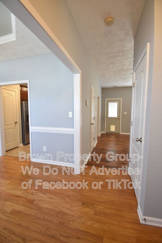 3 BEDROOM 2 BATHROOM - PETS CONSIDERED property image