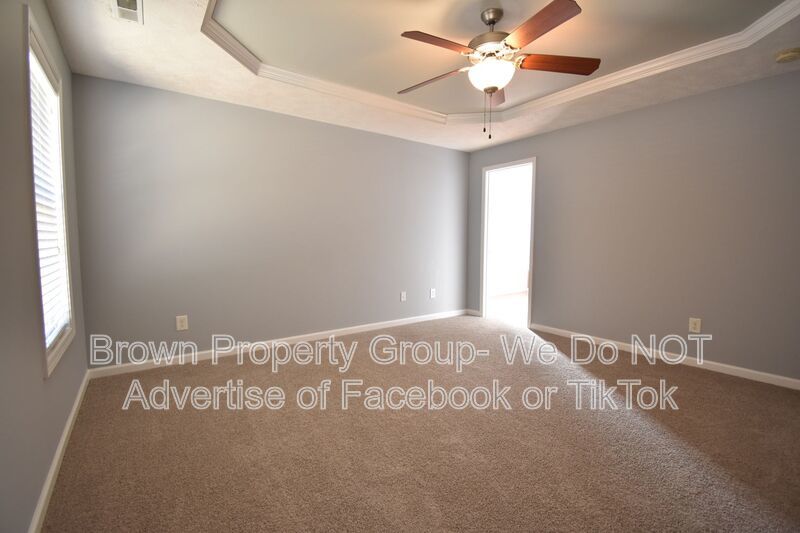 3 BEDROOM 2 BATHROOM - PETS CONSIDERED property image