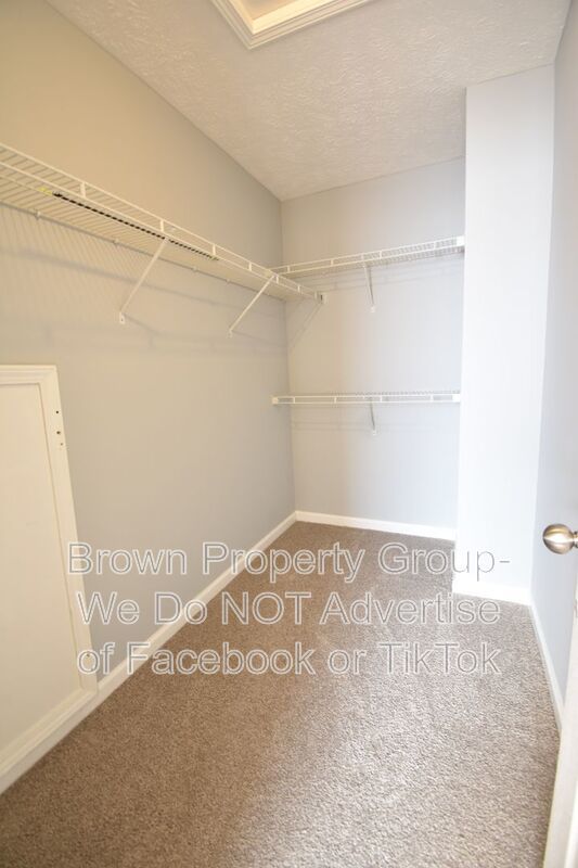 3 BEDROOM 2 BATHROOM - PETS CONSIDERED property image