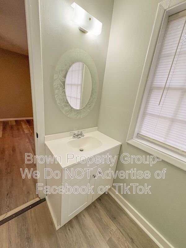 Updated- 1 Bedroom 1 Bathroom property image