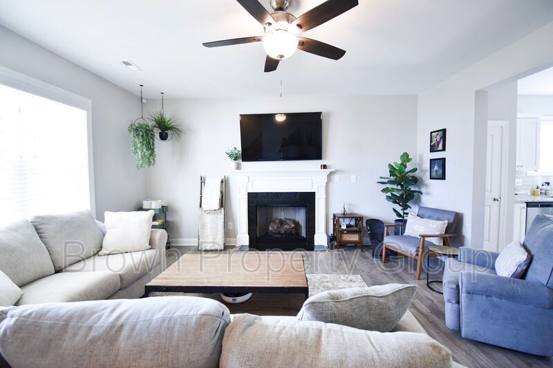 4 Bedroom 3.5 Bath, No Pets property image