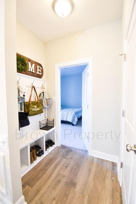 4 Bedroom 3.5 Bath, No Pets property image