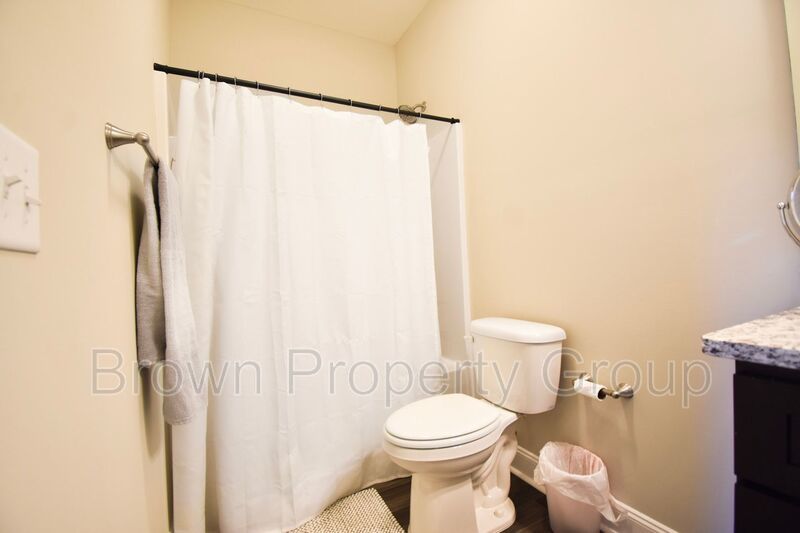 4 Bedroom 3.5 Bath, No Pets property image