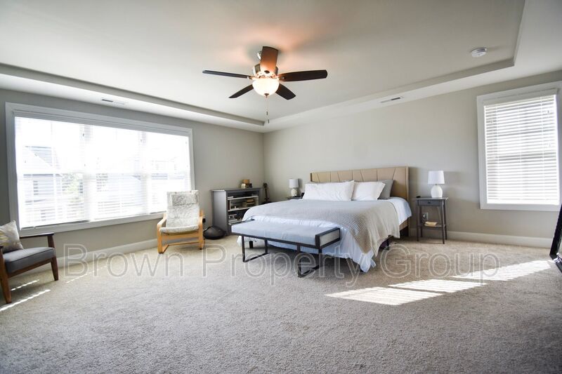 4 Bedroom 3.5 Bath, No Pets property image