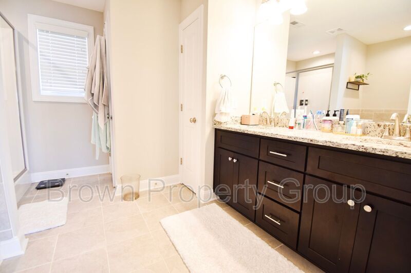 4 Bedroom 3.5 Bath, No Pets property image