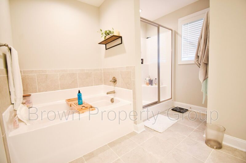 4 Bedroom 3.5 Bath, No Pets property image