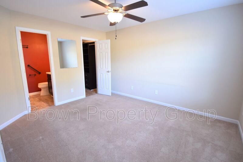 3 Bedroom, 2 Bathroom Townhome (NO PETS) property image