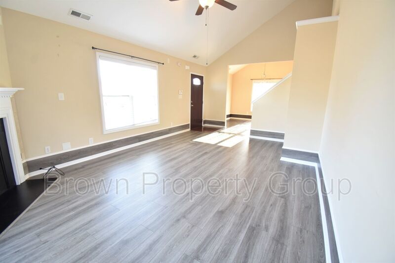 3 Bedroom, 2 Bathroom Townhome (NO PETS) property image
