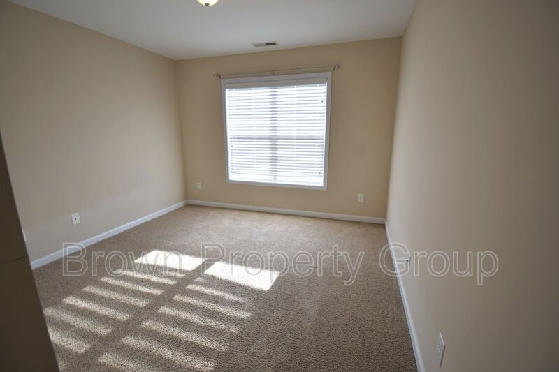 3 Bedroom, 2 Bathroom Townhome (NO PETS) property image