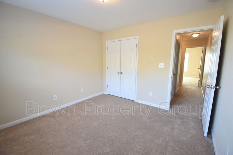 3 Bedroom, 2 Bathroom Townhome (NO PETS) property image