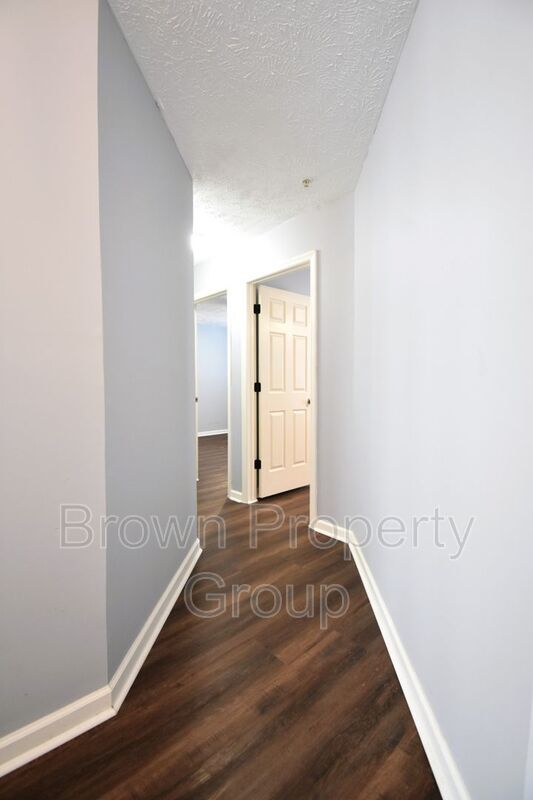 Coming Soon 3 Bedroom 2 Bathroom Condo- Pets Considered property image