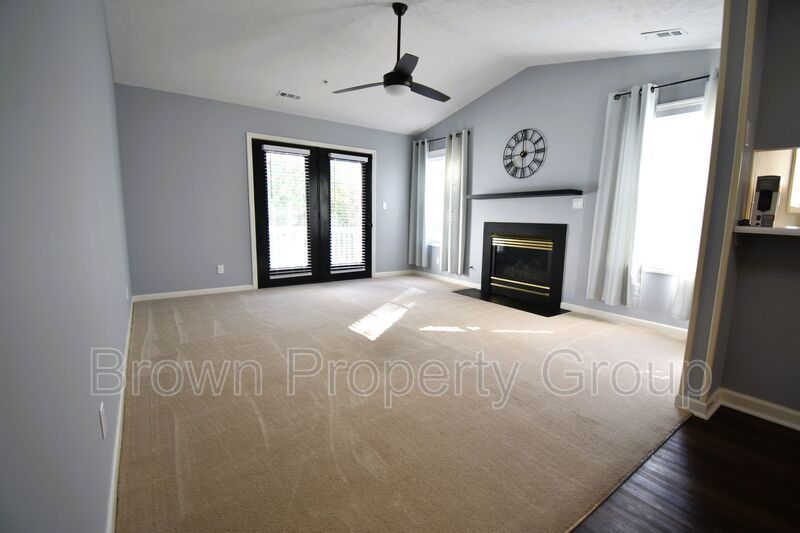 Coming Soon 3 Bedroom 2 Bathroom Condo- Pets Considered property image