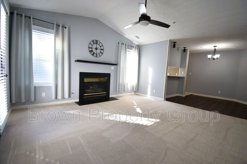 Coming Soon 3 Bedroom 2 Bathroom Condo- Pets Considered property image