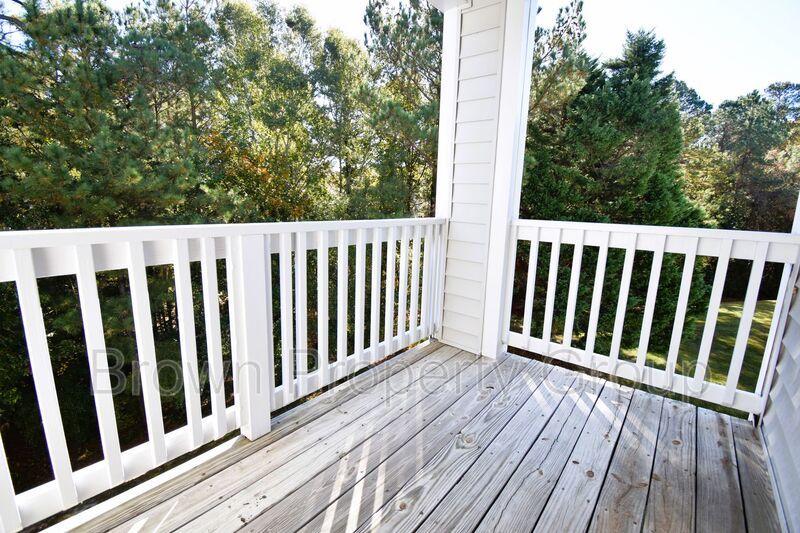 Coming Soon 3 Bedroom 2 Bathroom Condo- Pets Considered property image