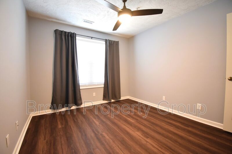 Coming Soon 3 Bedroom 2 Bathroom Condo- Pets Considered property image