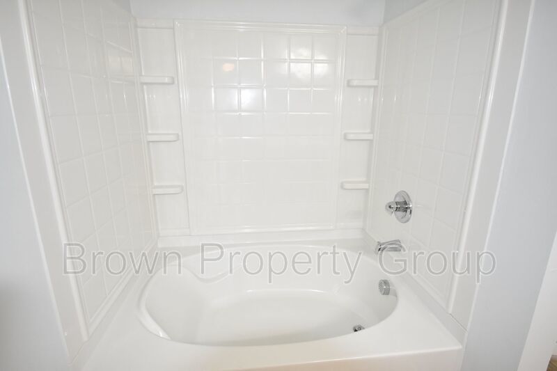 2 Bedroom and 2 Bath Condo (No Pets) property image