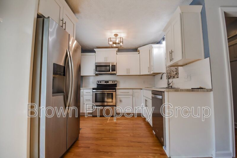 Coming Soon: 3 Bedroom 2 Bathroom Home- Pets Considered property image
