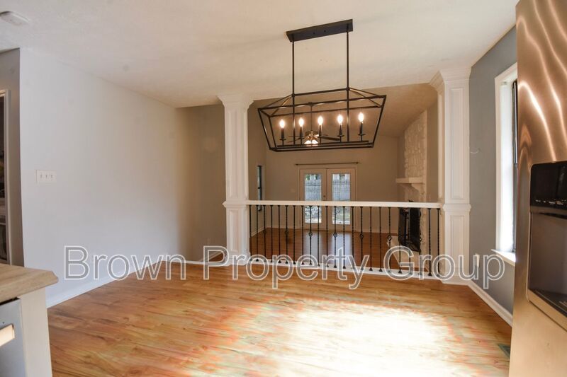 Coming Soon: 3 Bedroom 2 Bathroom Home- Pets Considered property image