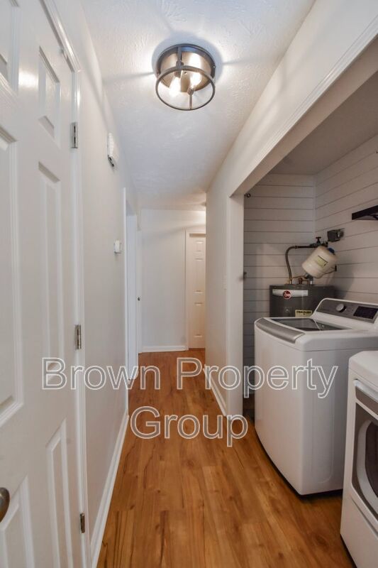 Coming Soon: 3 Bedroom 2 Bathroom Home- Pets Considered property image