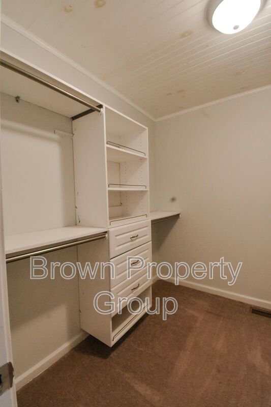 Coming Soon: 3 Bedroom 2 Bathroom Home- Pets Considered property image