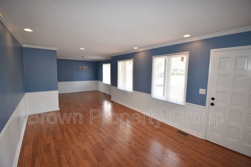 Beautiful 3 Bedroom and 2 Bath Home (No Pets) property image