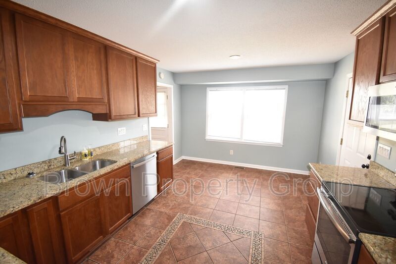 Beautiful 3 Bedroom and 2 Bath Home (No Pets) property image