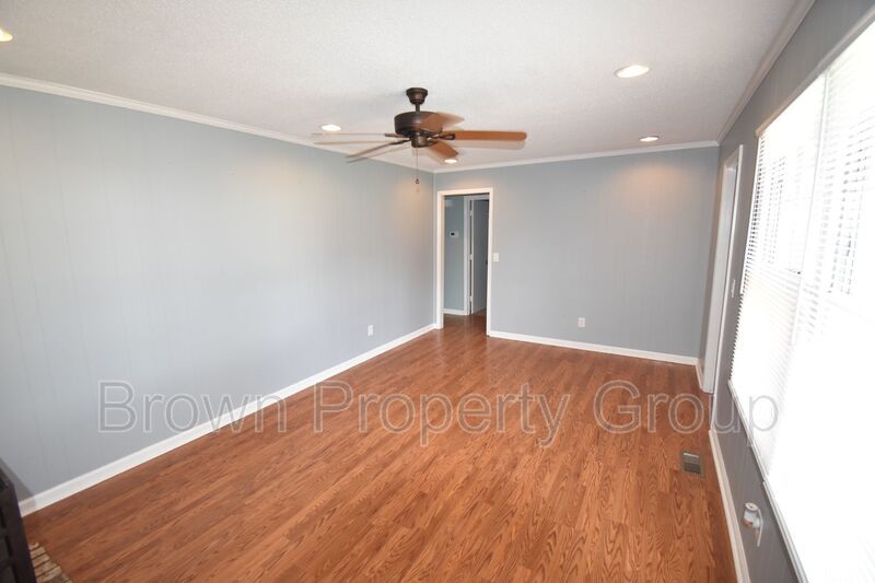 Beautiful 3 Bedroom and 2 Bath Home (No Pets) property image