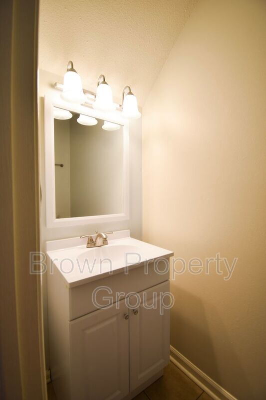 Coming Soon 2 Bedroom 1.5 Bathroom Townhome property image