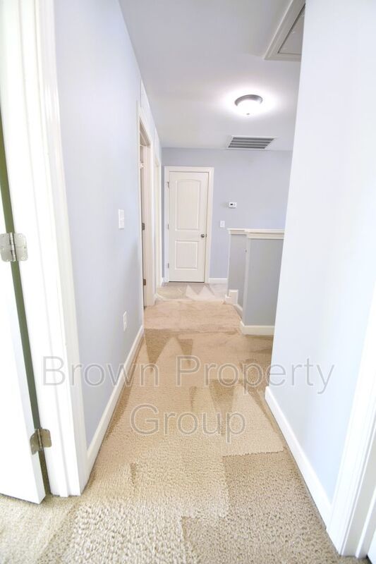 Coming Soon: 4 Bedroom 3 Bathroom- Small Dogs Allowed property image