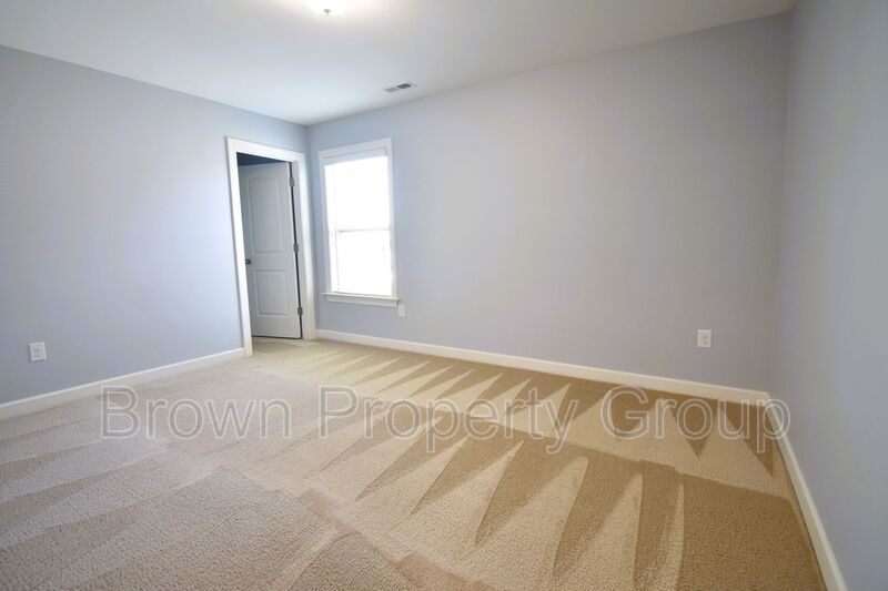 Coming Soon: 4 Bedroom 3 Bathroom- Small Dogs Allowed property image