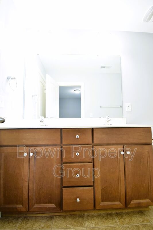 Coming Soon: 4 Bedroom 3 Bathroom- Small Dogs Allowed property image