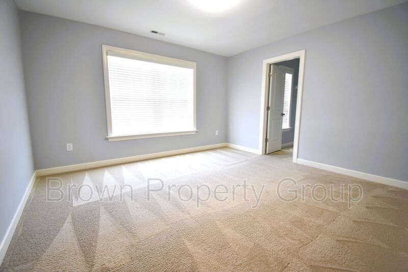 Coming Soon: 4 Bedroom 3 Bathroom- Small Dogs Allowed property image