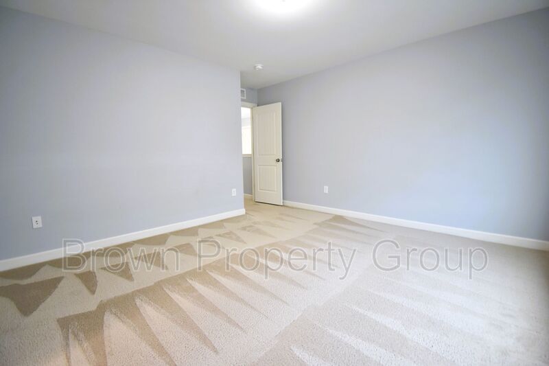 Coming Soon: 4 Bedroom 3 Bathroom- Small Dogs Allowed property image