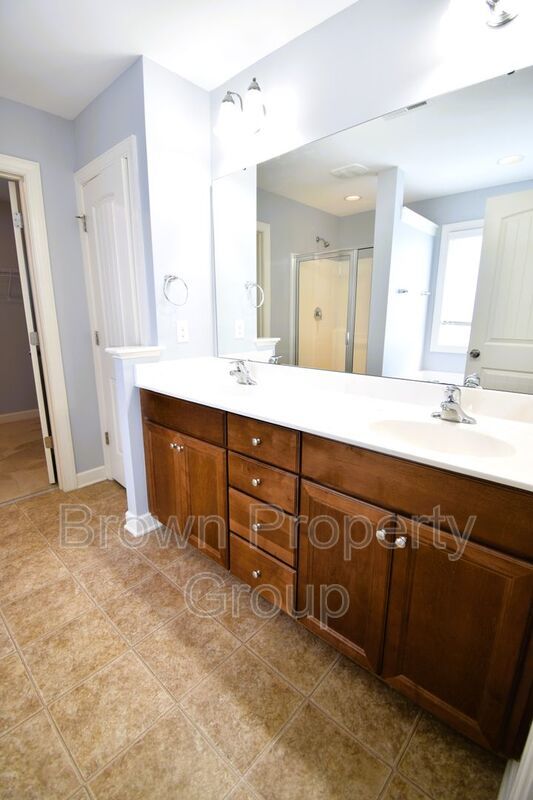 Coming Soon: 4 Bedroom 3 Bathroom- Small Dogs Allowed property image