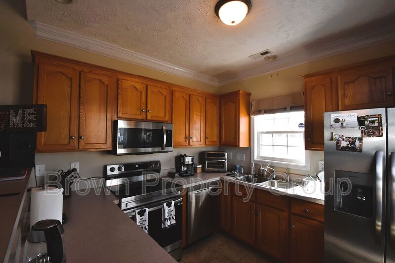 Coming Soon~ 3 Bedroom 2.5 Bathroom Townhome~ Large Corner Lot property image
