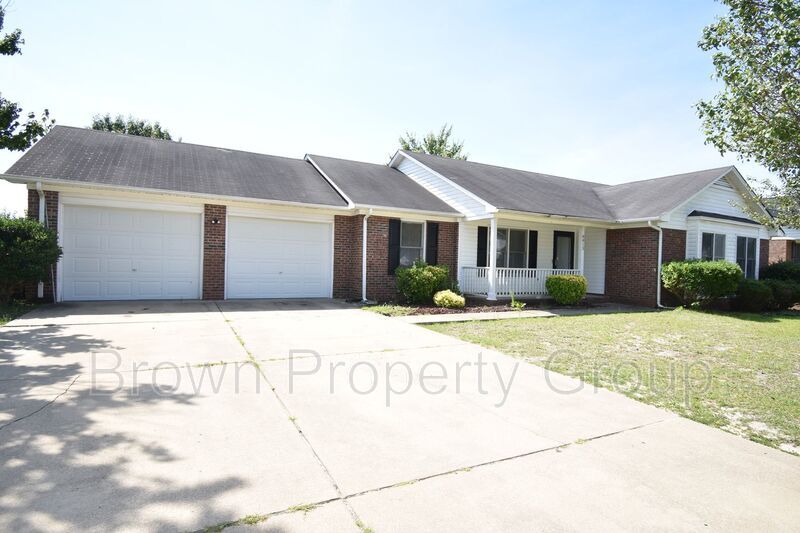 COMING SOON!! 4 Bedroom and 2 Bath Home (Pets Considered) property image