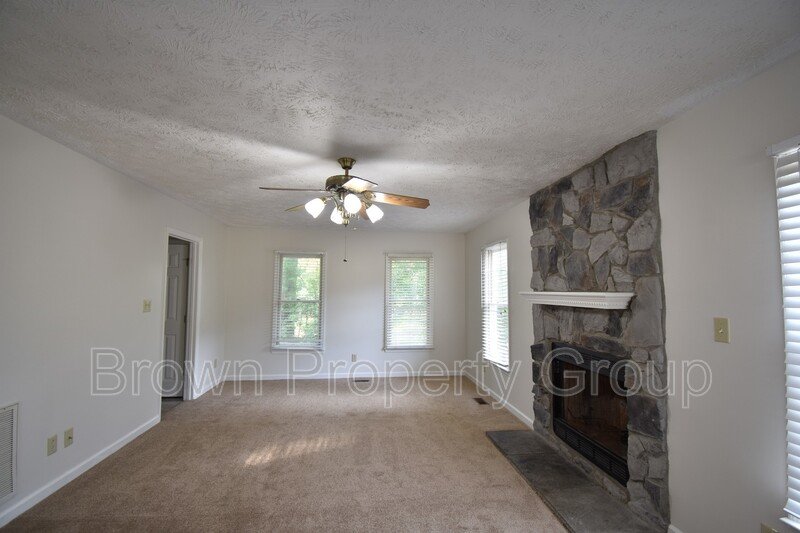 COMING SOON!! 3 Bedroom and 2.5 bath Home property image