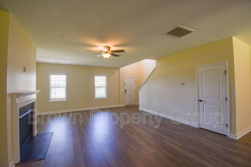 4 Bedrooms and 2.5 Baths- Kenlan Farms (Pets Considered) property image