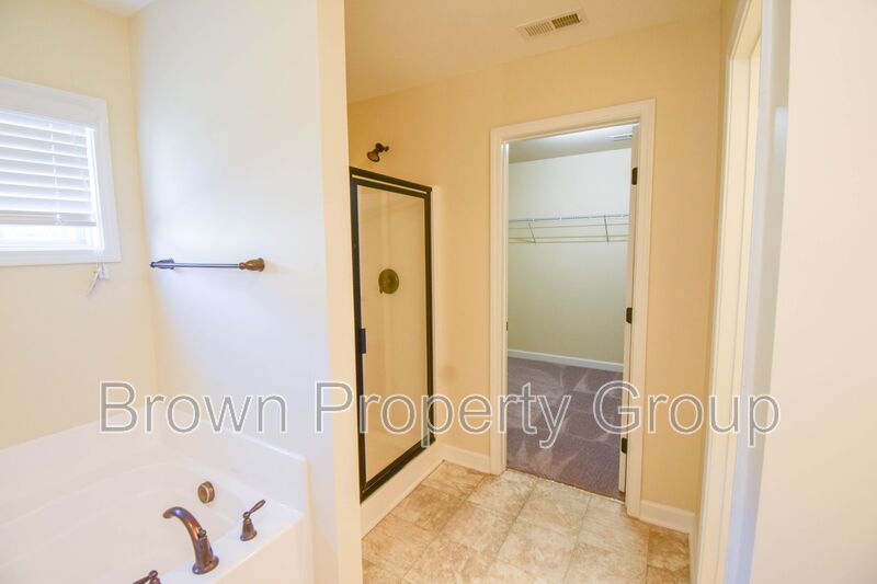 4 Bedrooms and 2.5 Baths- Kenlan Farms (Pets Considered) property image