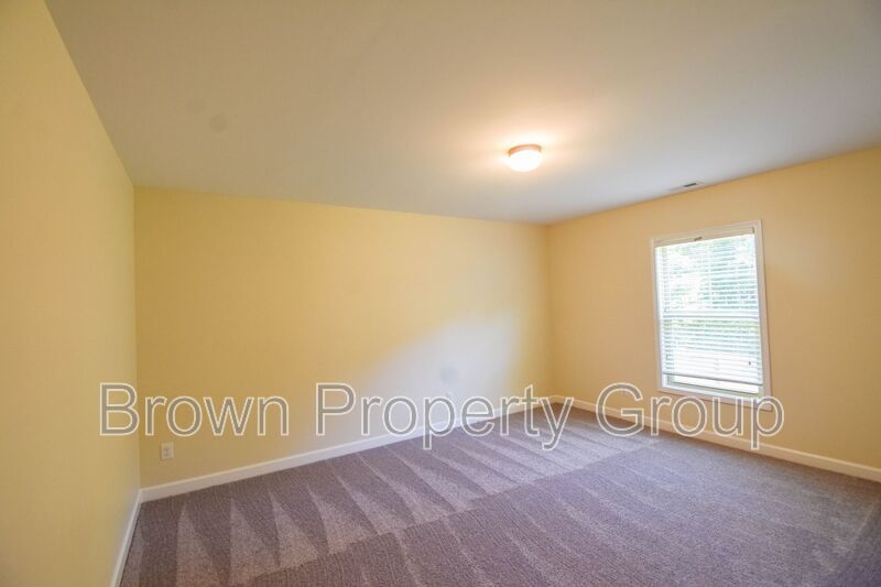 4 Bedrooms and 2.5 Baths- Kenlan Farms (Pets Considered) property image