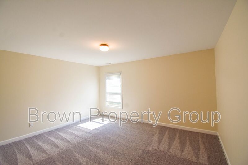 4 Bedrooms and 2.5 Baths- Kenlan Farms (Pets Considered) property image