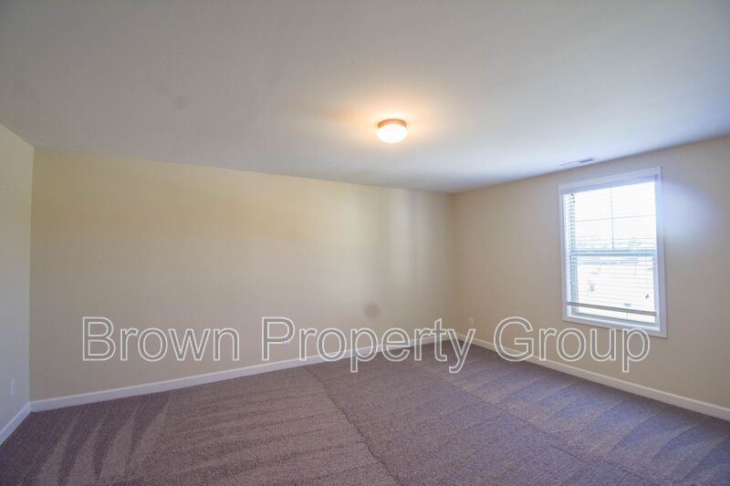 4 Bedrooms and 2.5 Baths- Kenlan Farms (Pets Considered) property image