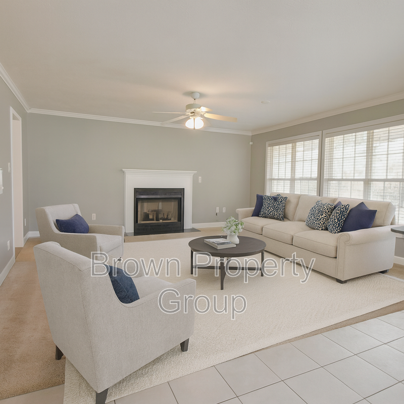 4 Bedroom 3.5 Bathroom Home - Small Dogs Allowed property image