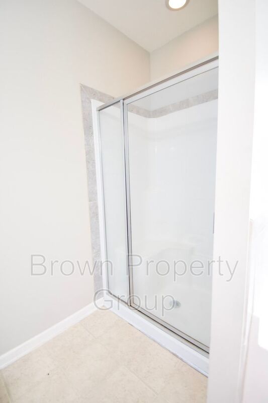 Coming Soon: 3 BEDROOM 2 BATHROOM - PETS CONSIDERED property image