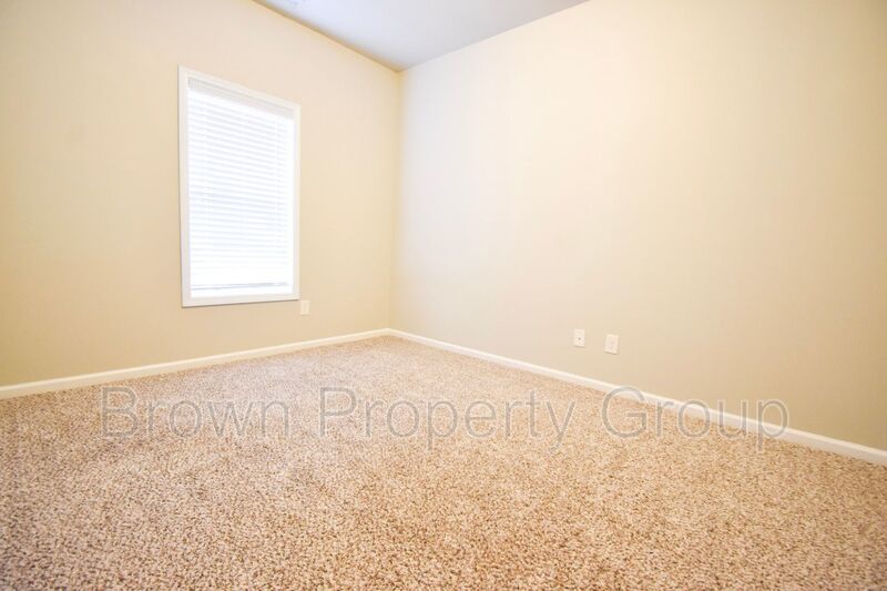 Coming Soon: 3 BEDROOM 2 BATHROOM - PETS CONSIDERED property image