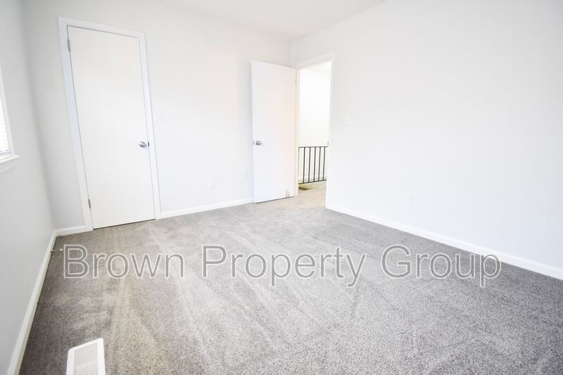 2 Bedroom 1.5 Bathroom Townhome property image