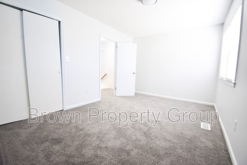 2 Bedroom 1.5 Bathroom Townhome property image