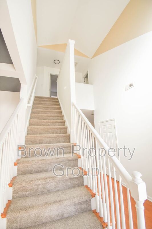 4 Bedroom and 2.5 Bath Home (Pets Considered) property image