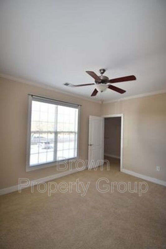 Beautiful 3 Bedroom and 2 Bath Apartment- Woodland Village property image