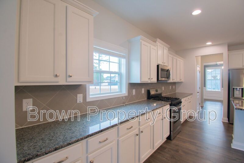 Coming Soon! 4 Bedroom 3 Bathroom- No Pets property image